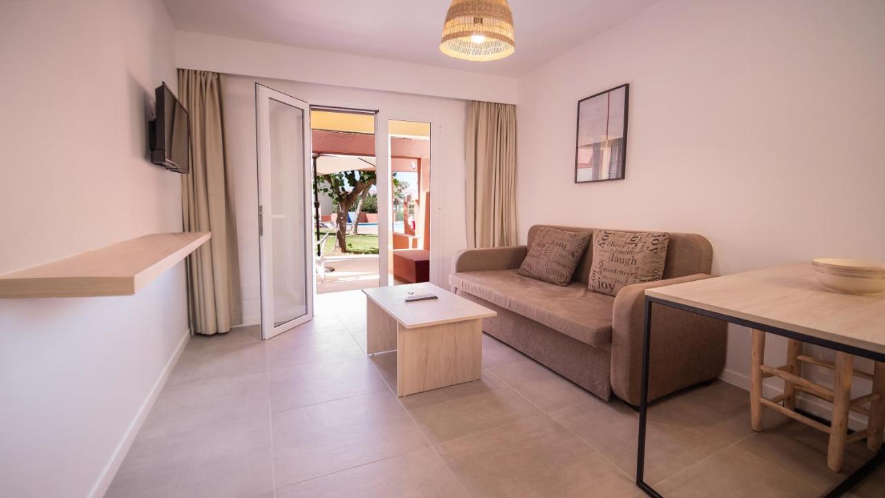 Sant Joan Apartaments - Adults Only Cala'N Blanes  Exteriör bild