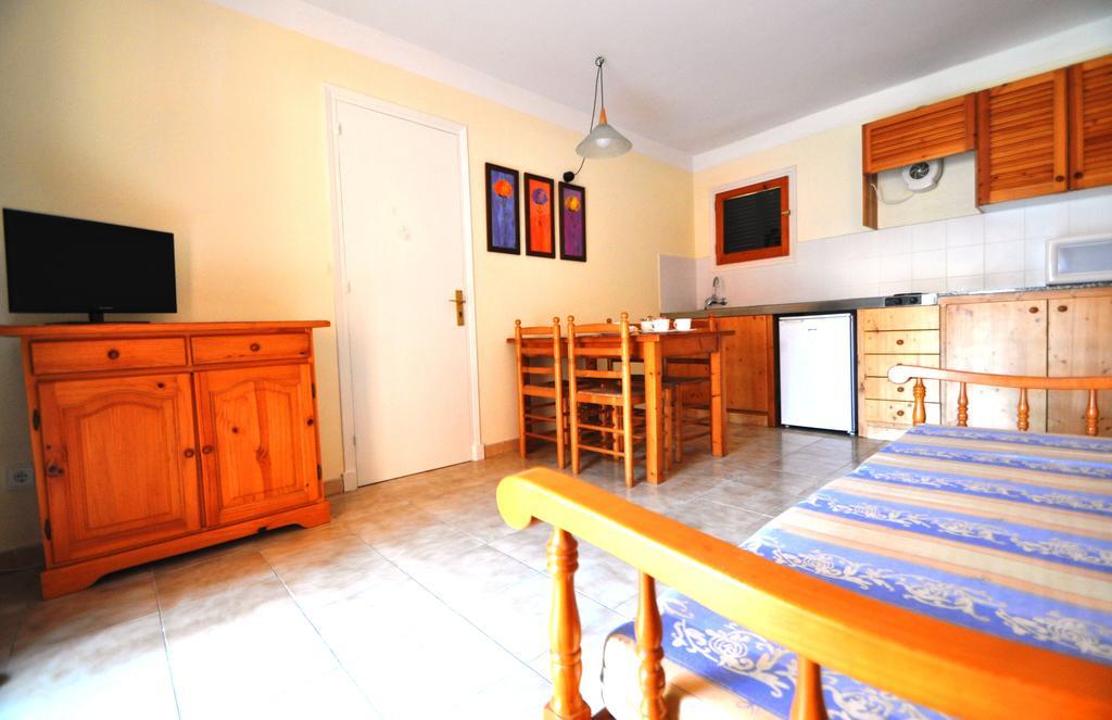 Sant Joan Apartaments - Adults Only Cala'N Blanes  Exteriör bild